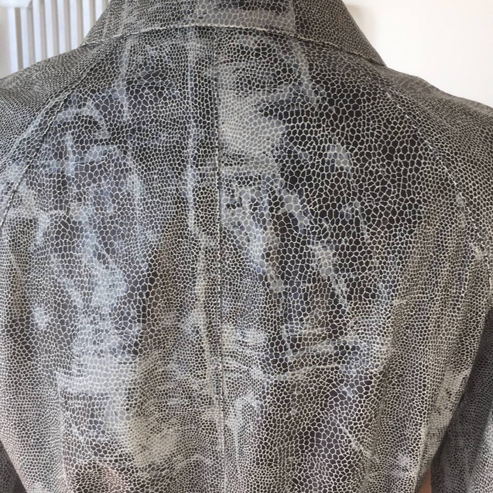Lightweight jacket - Picture 6 of 6